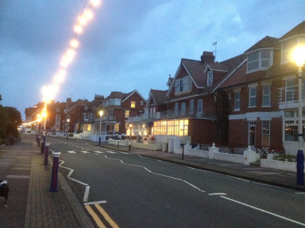 Bay Lodge Guest House WTA-toernooi van WTA-toernooi van Eastbourne Buitenkant foto