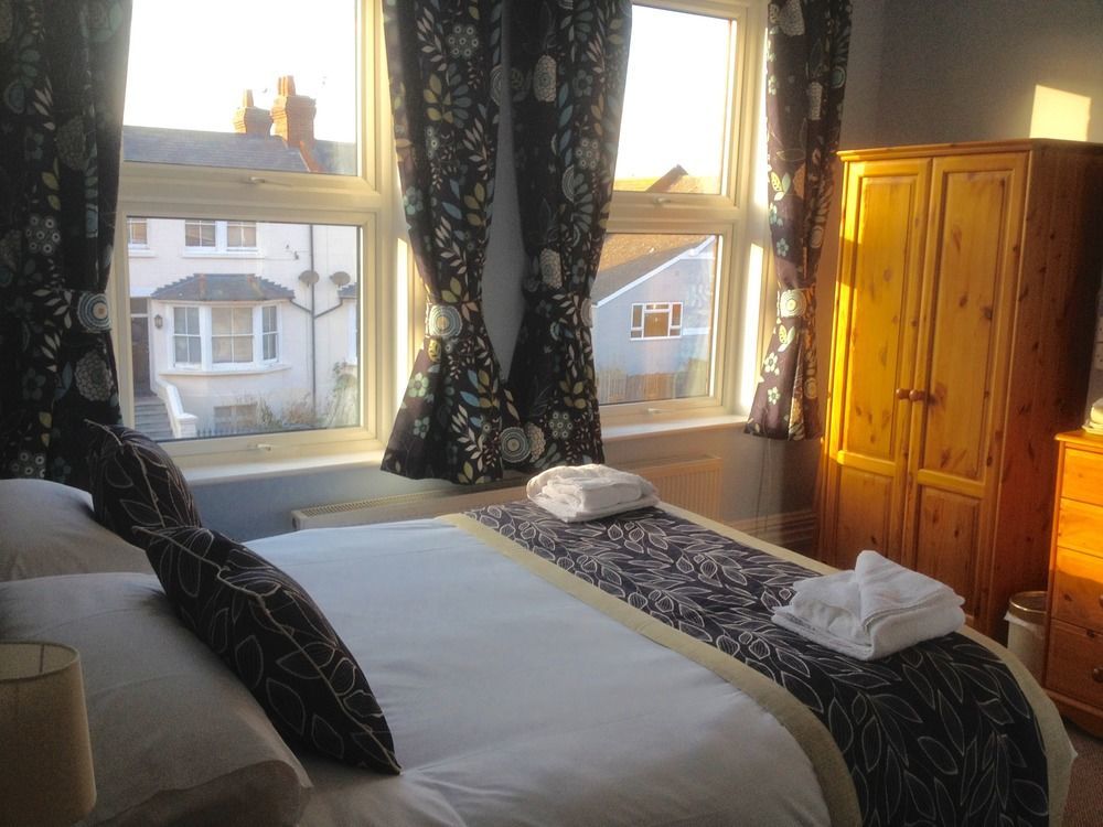 Bay Lodge Guest House WTA-toernooi van WTA-toernooi van Eastbourne Buitenkant foto