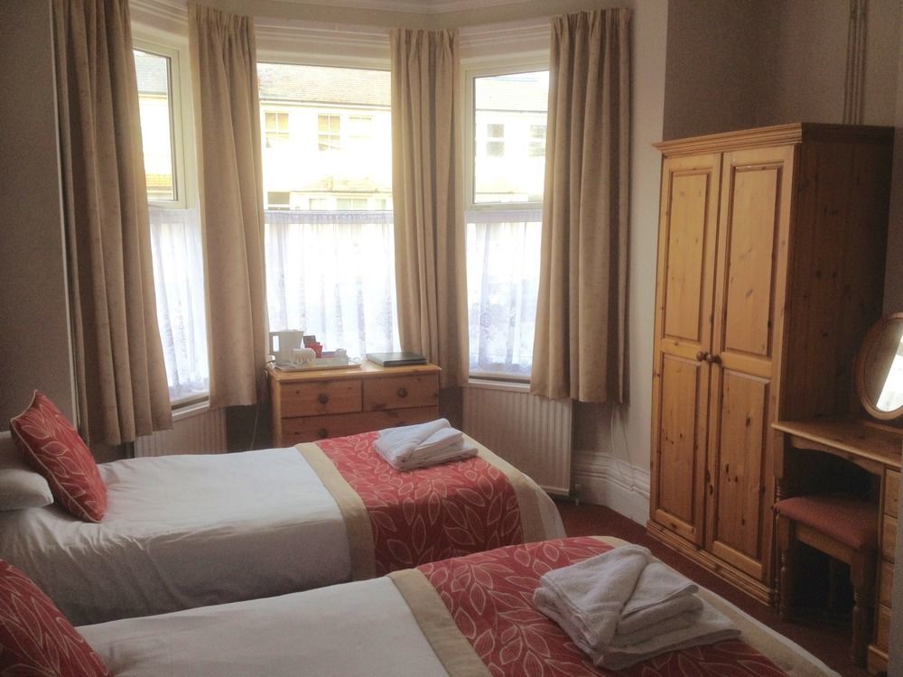 Bay Lodge Guest House WTA-toernooi van WTA-toernooi van Eastbourne Buitenkant foto